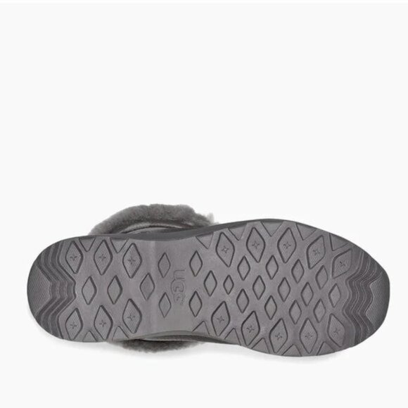 UGG Adirondack III Women's Boot - Picture 6 of 10